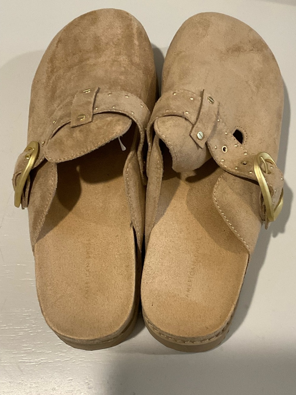 American Eagle Tan Studded Luxe Platform Clogs Size 9 Like New - Picture 4 of 6